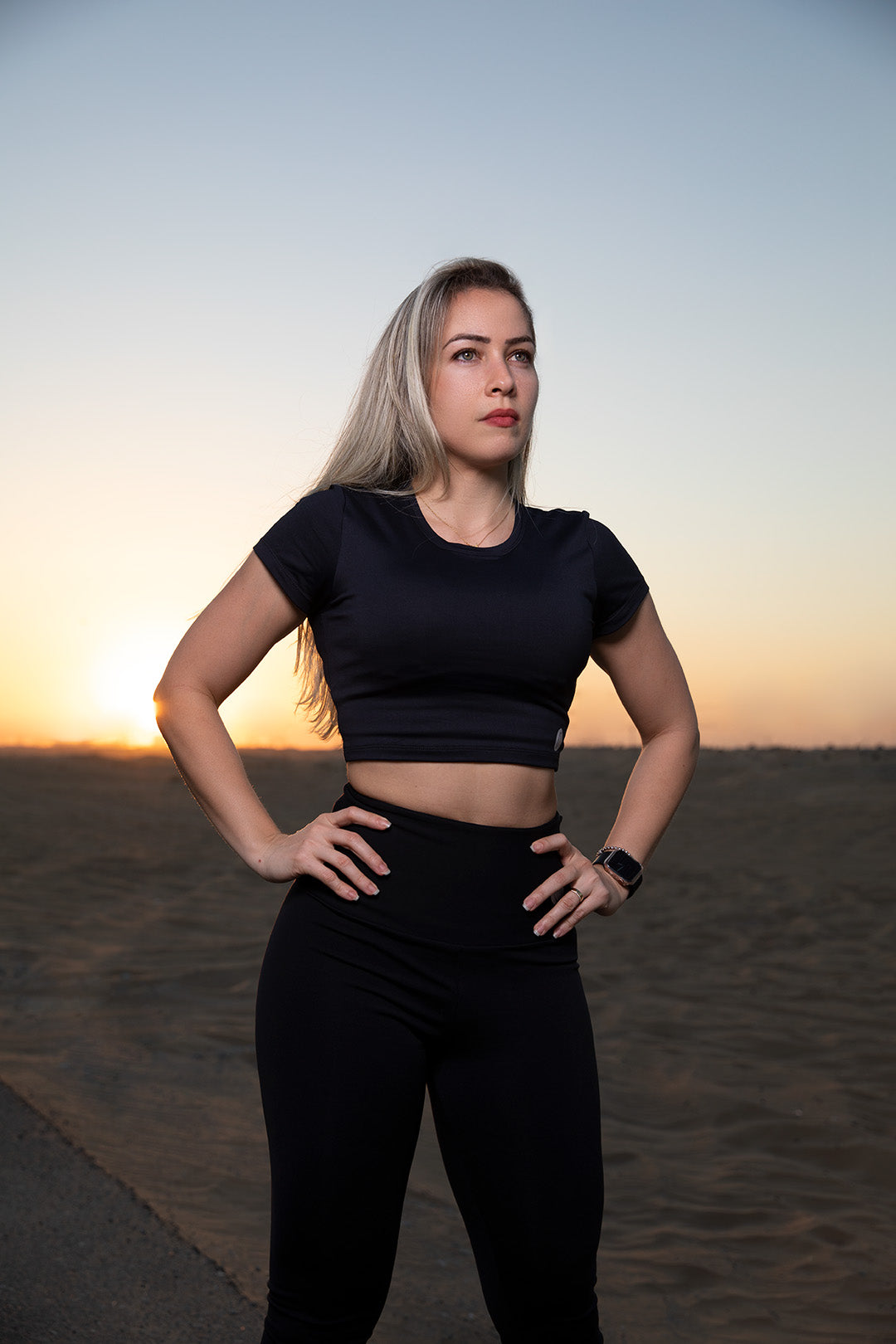 Olympus sportswear plain cropped top Black